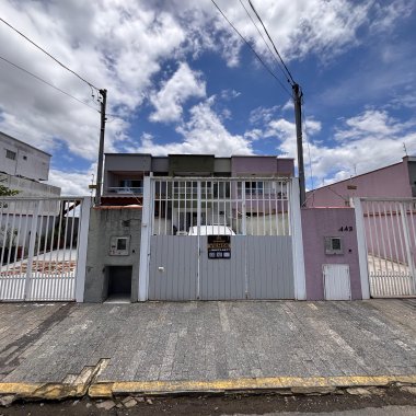 Sobrado 2 suítes para Venda